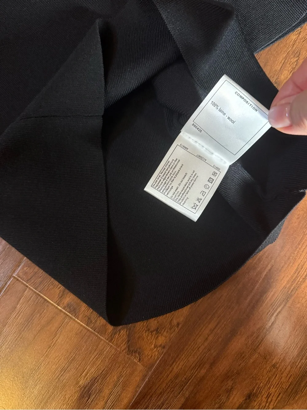 CHANEL elegant black